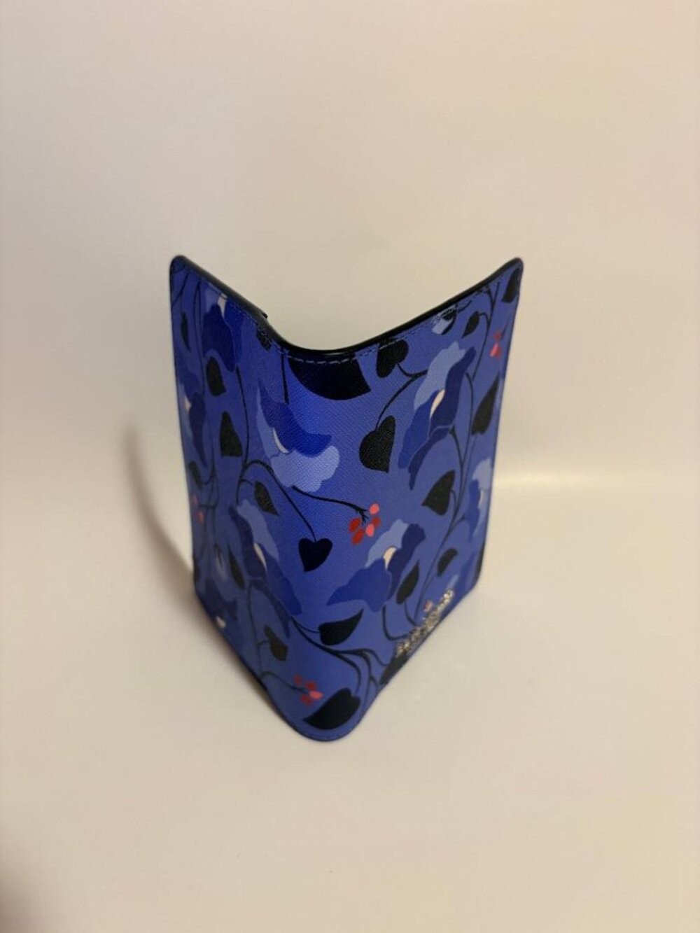 Kate Spade New York Cedar Street Floral Saffiano Leather Passport Holder Blue Tr - Picture 7 of 7